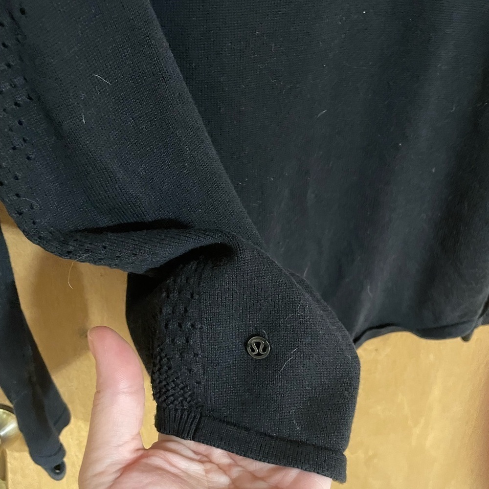 LULULEMON Still Movement Sweater
Black - Picture 5 of 6
